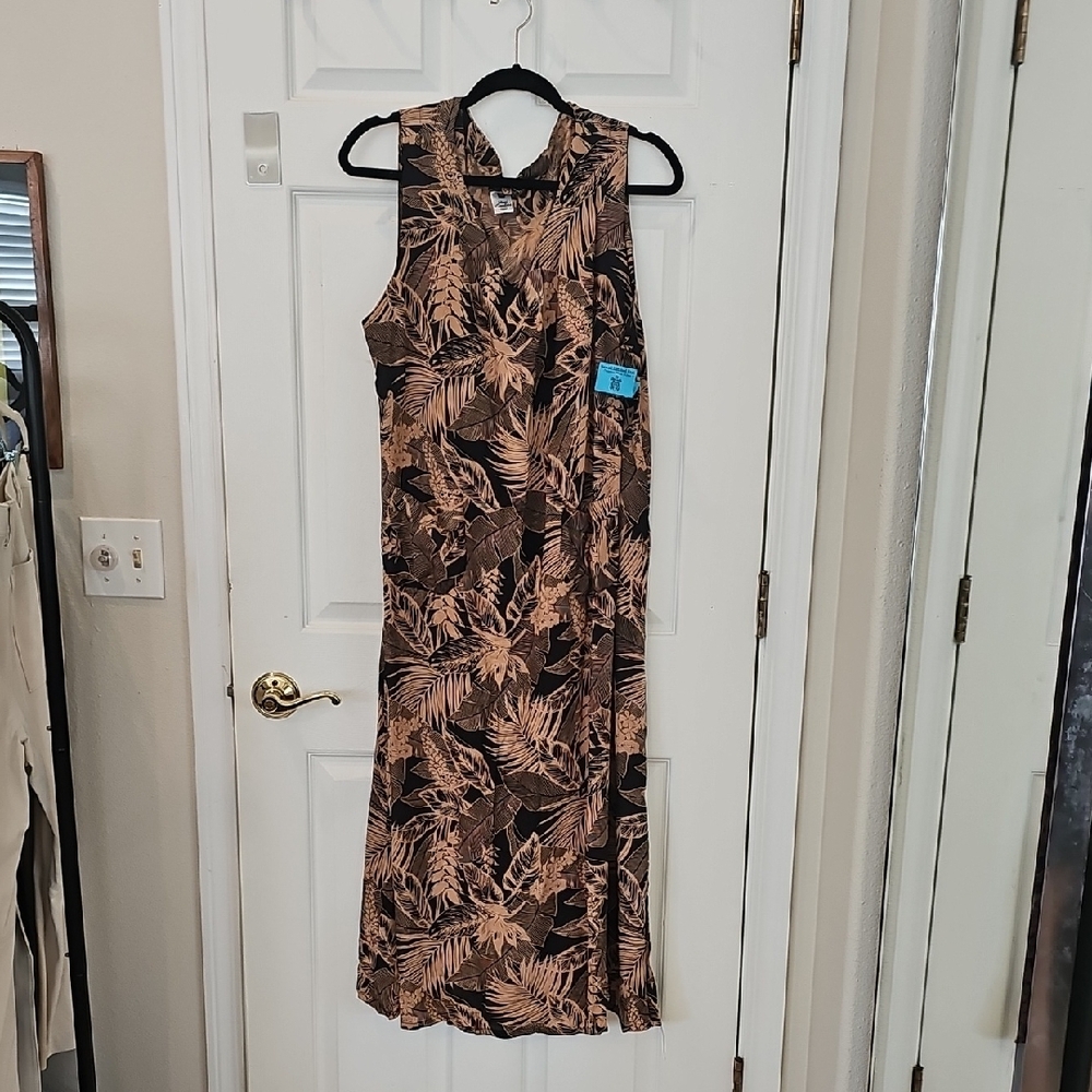 Black and Tan Halter Sheath Maxi Dress for Resort Wear